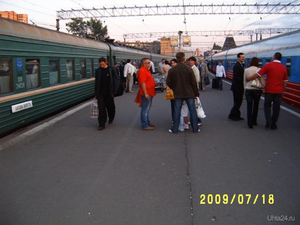 С края на край: слева Воркута-Москва, справа Москва-Владивосток.  Мир глазами ухтинцев Ухта