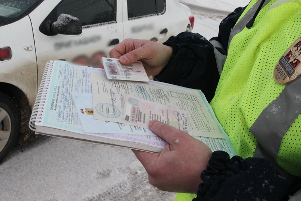 Водитель КАМАЗ попался с поддельным свидетельством «ДОПОГ» Ухта