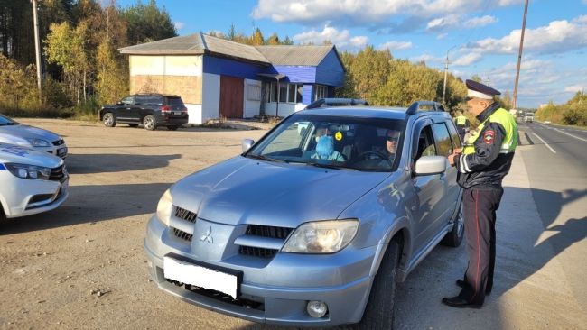 Ухтинские автоинспекторы проверили 86 транспортных средств