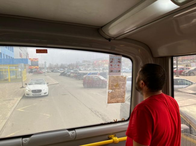 В ухтинских автобусах развесили памятки с правилами